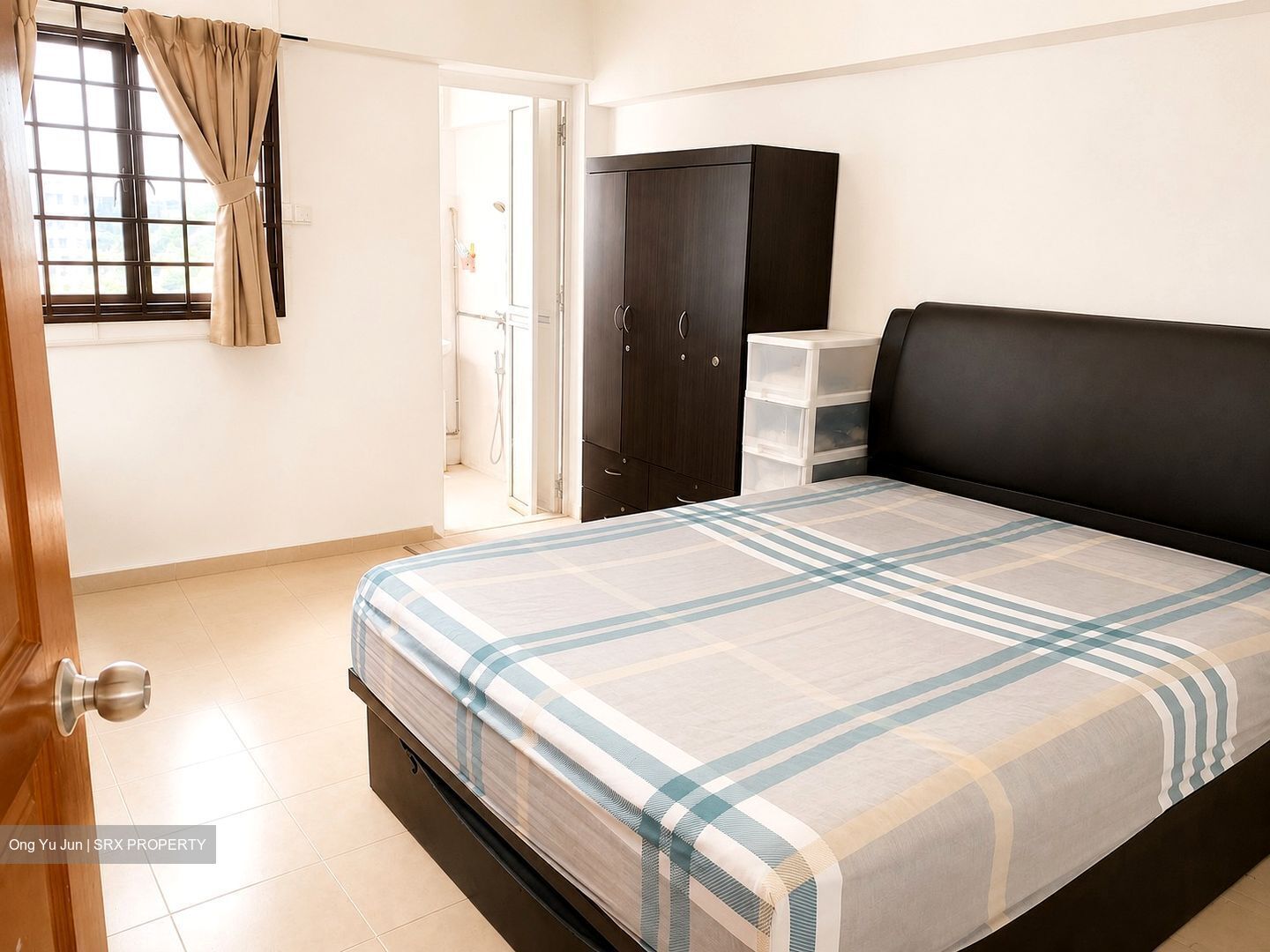 Blk 242 Gombak View (Bukit Batok), HDB 4 Rooms #588179111